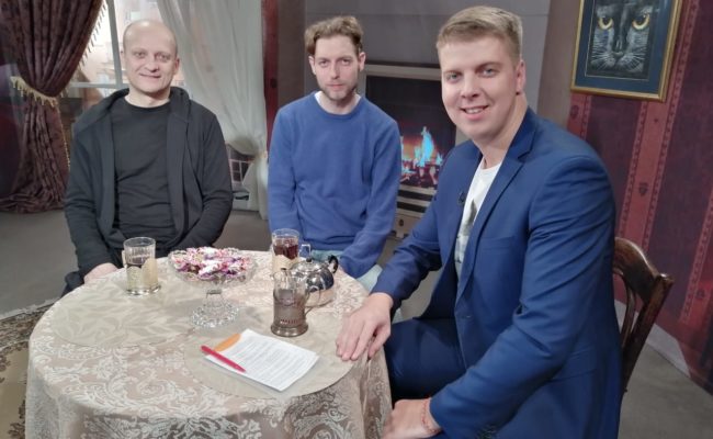 Сергей Ермаков и Никита Пивоваров в эфире телеканала ТВН